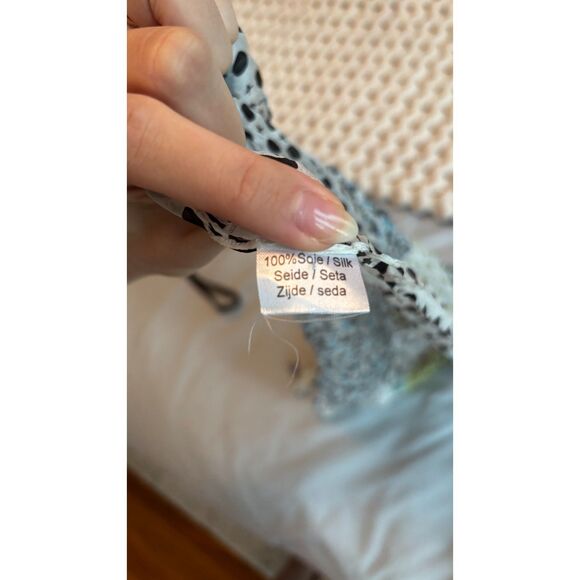 Italian Silk Scarf - Picture 3 of 3